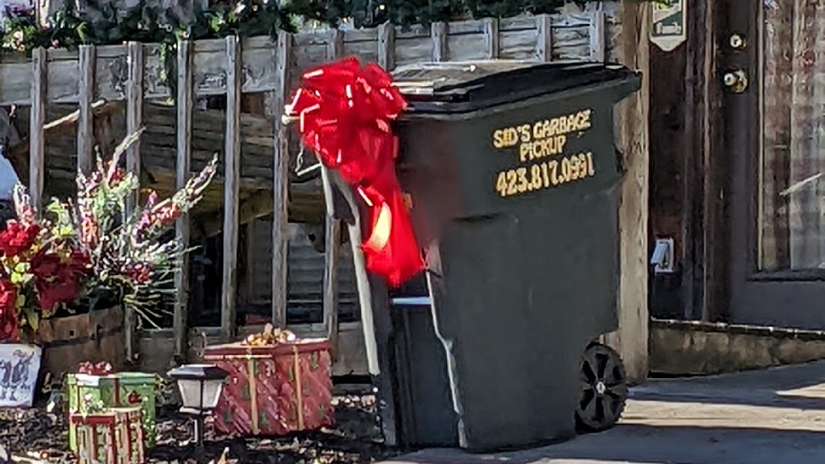Sid's Garbage Pick up Garbage Disposal Repair in Kingsport, TN photo