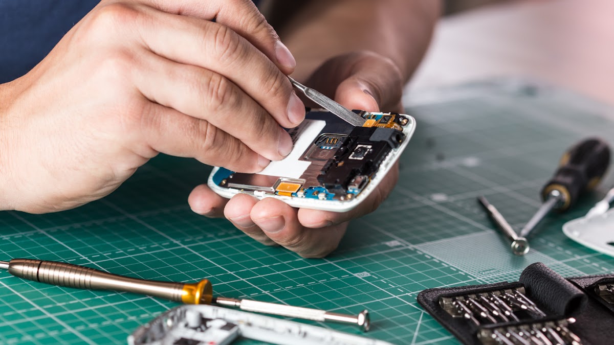 Gadget Repair - Cell Phone - Tablet - Laptop & Computer Repair