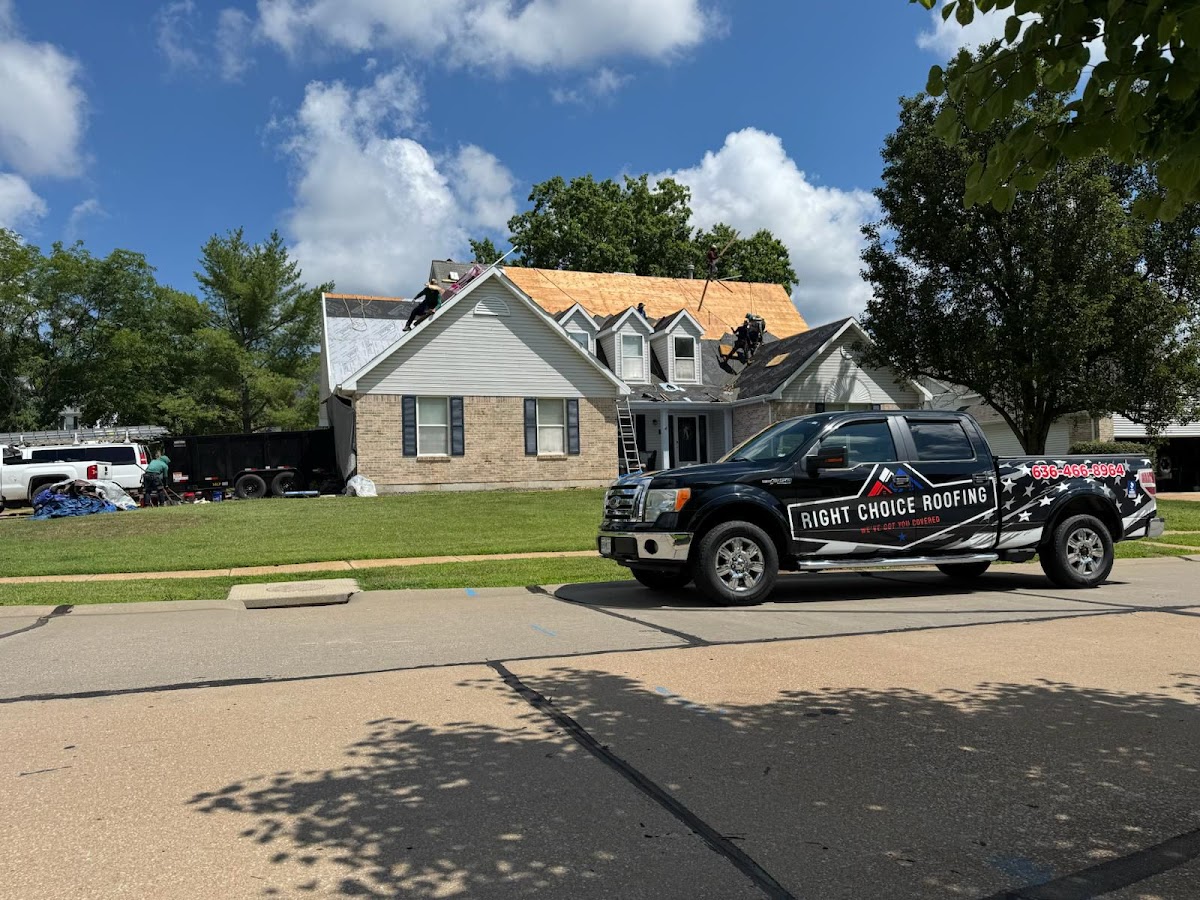 Right Choice Roofing & Restoration Roofing Contractor in St Charles, MO photo