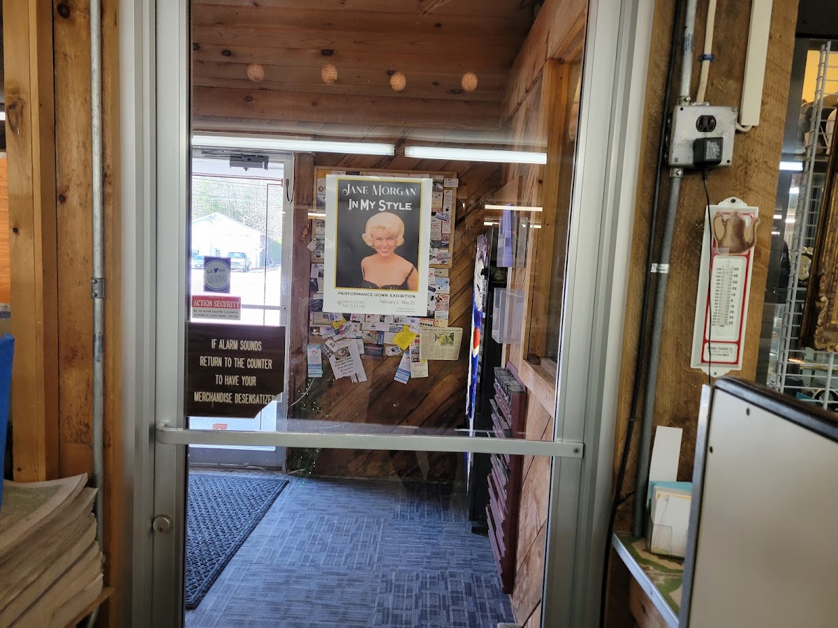 Arundel Antique Village Group Shop