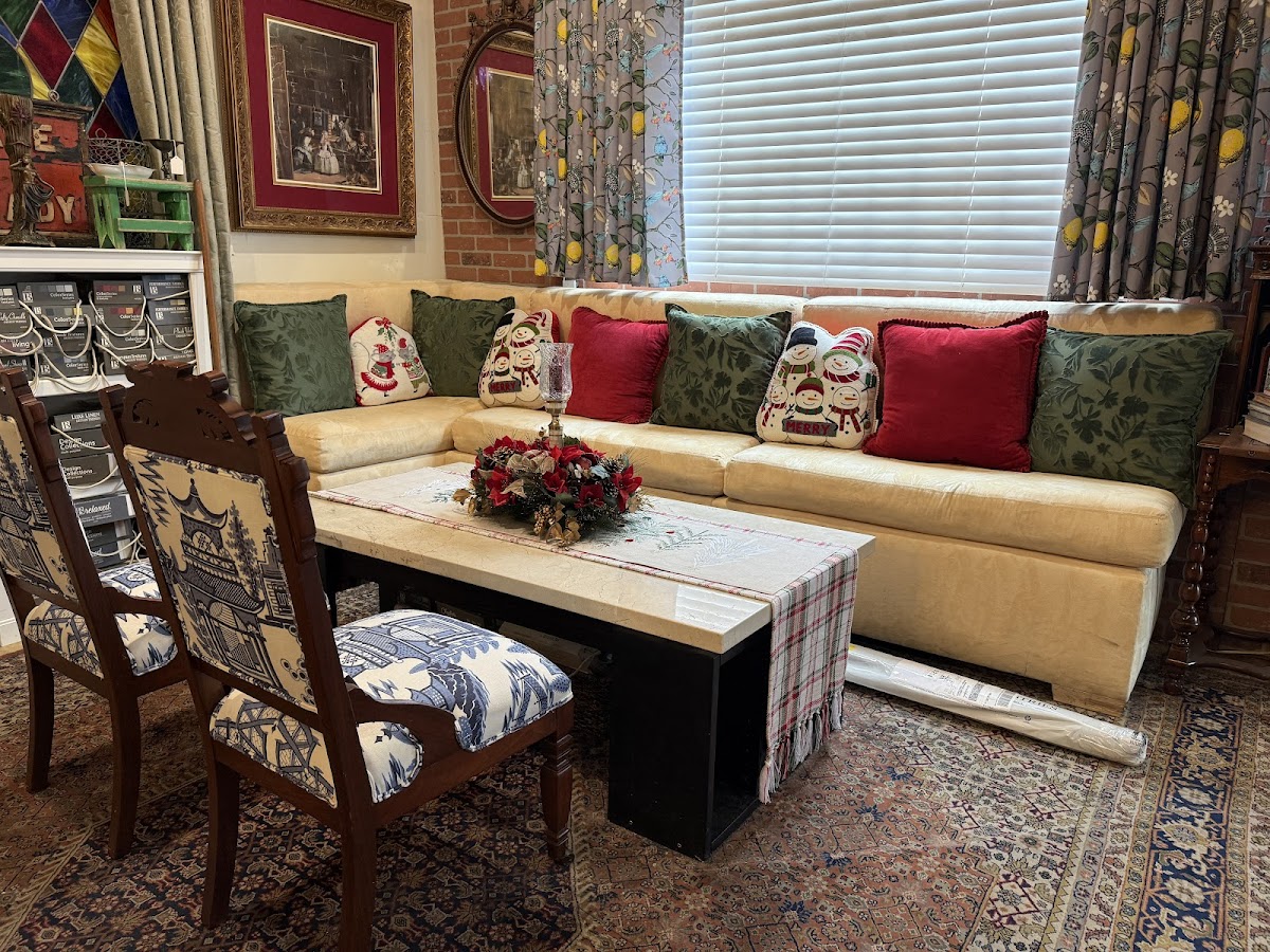 Pacific Design Upholstery