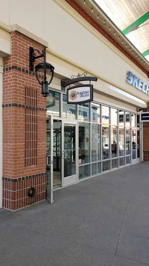 Sunglass World - Tanger Outlets Savannah