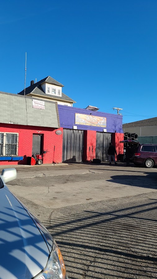 La Bosina Muffler & Tire Shop