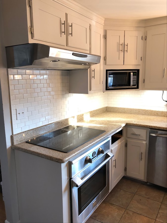 Distinctive Countertops LLC