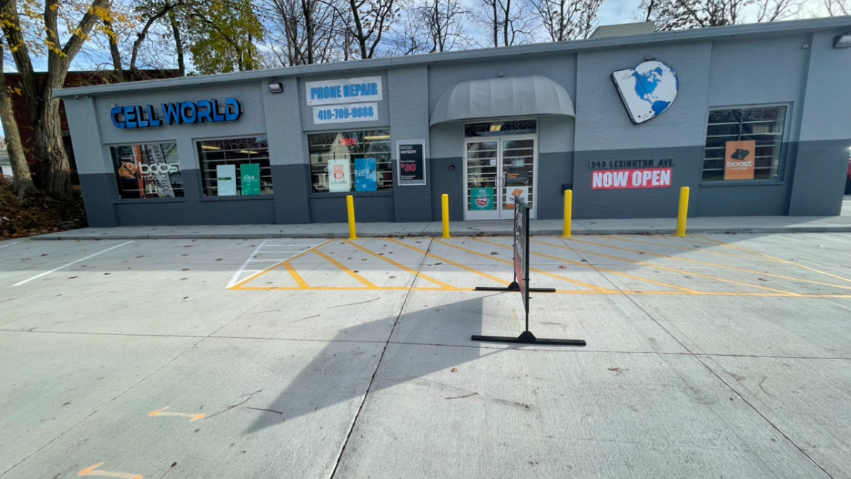 CELL WORLD - CELL WORLD Charging Port Repair in Mansfield, OH photo