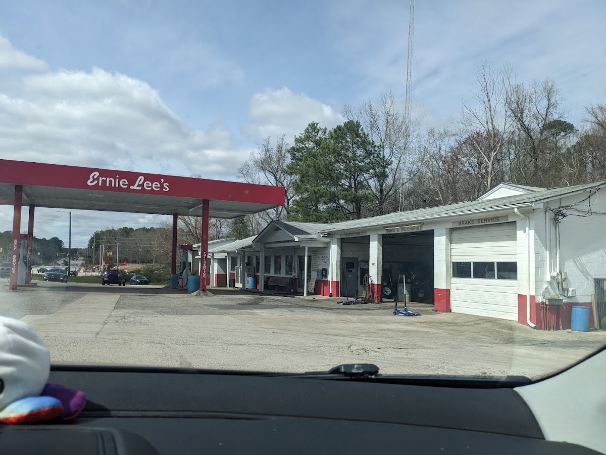 Ernie Lee's Service Center
