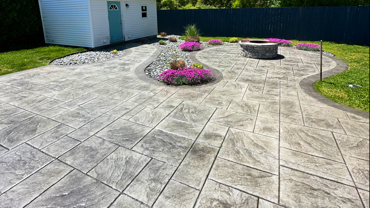 Modern Hardscapes & Construction