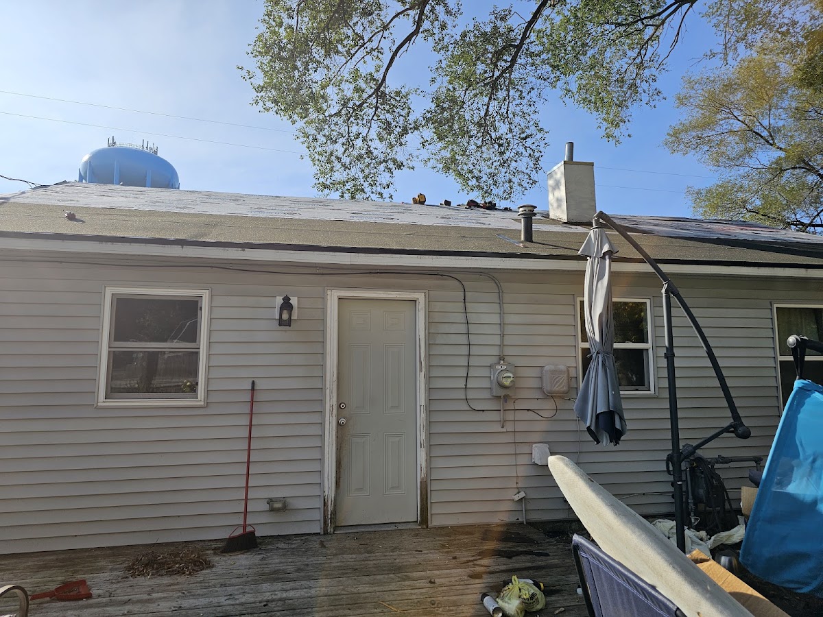 Red Rhino Roofing and Exteriors LLC