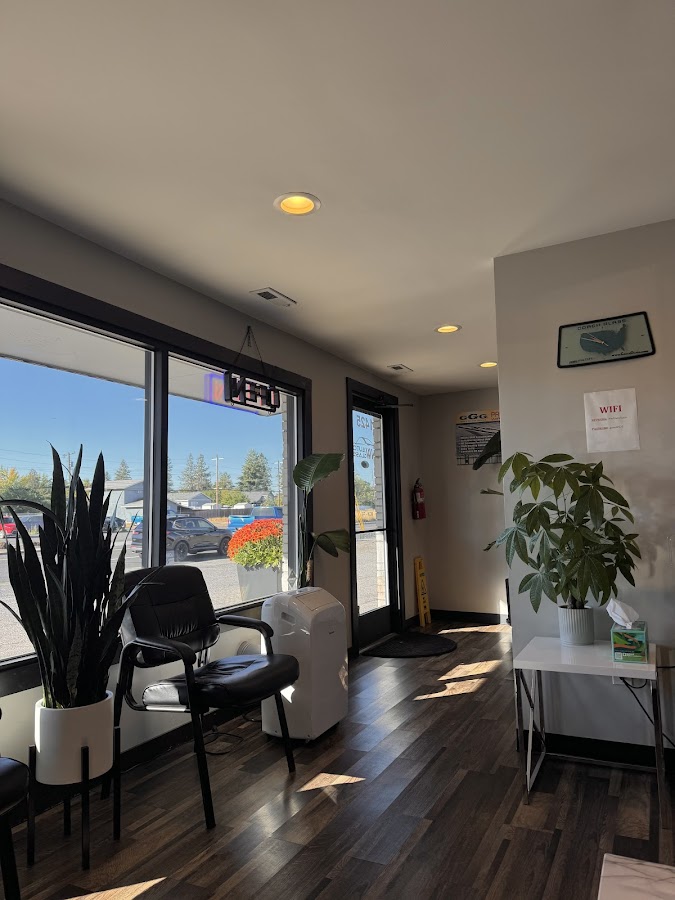 NorthWest Auto Glass LLC