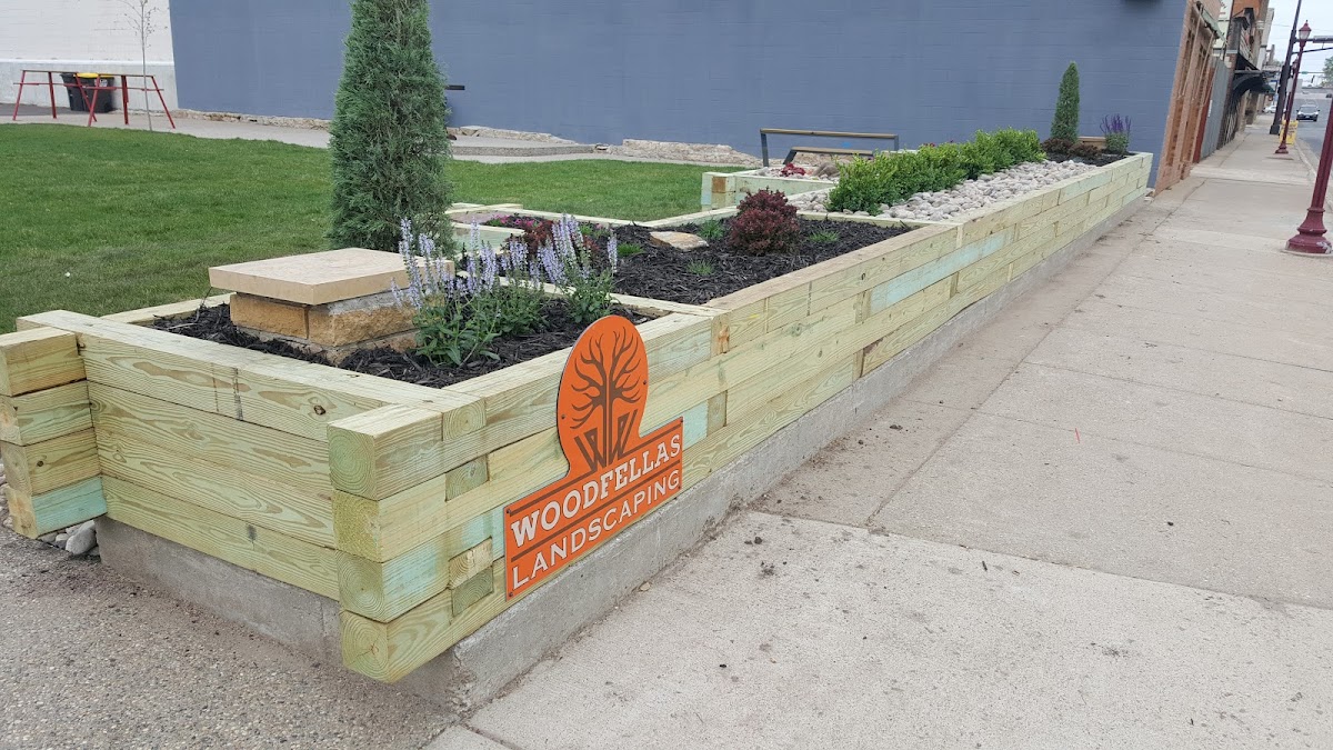 Woodfellas Lawn and Landscape