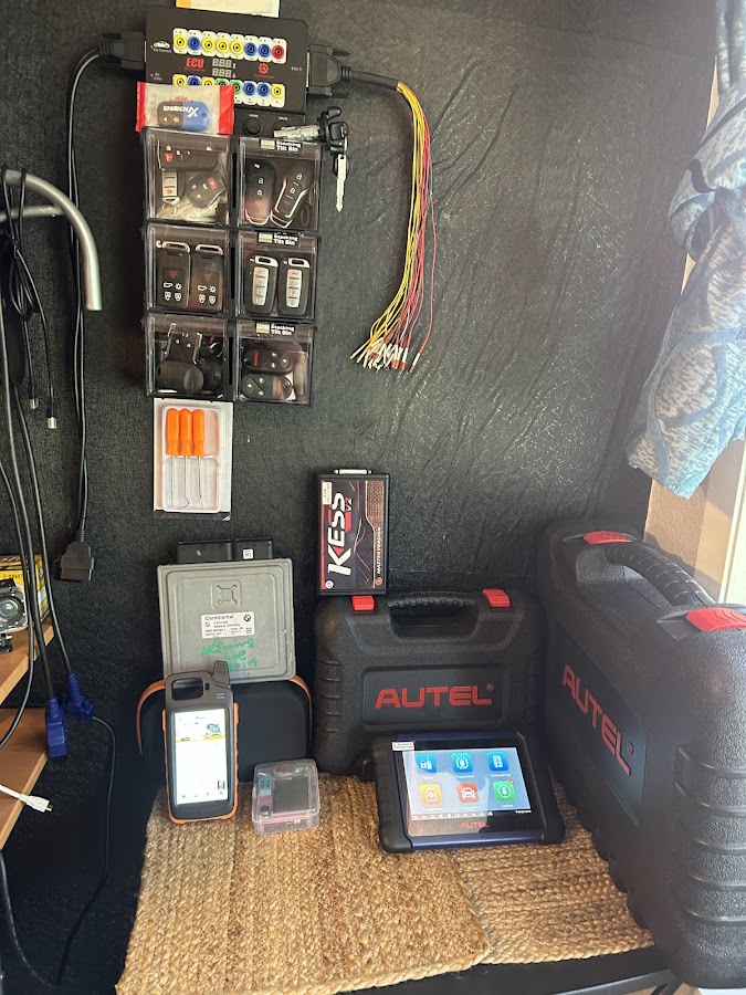 Royal Palm auto diagnostic and mobile mechanic