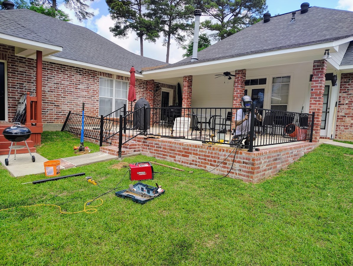 Andrew's Gates fencing and welding services