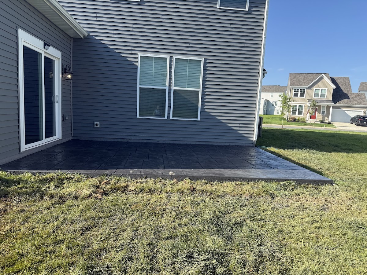 Mejia’s Quality Concrete Driveway Repair in Martinsburg, WV photo