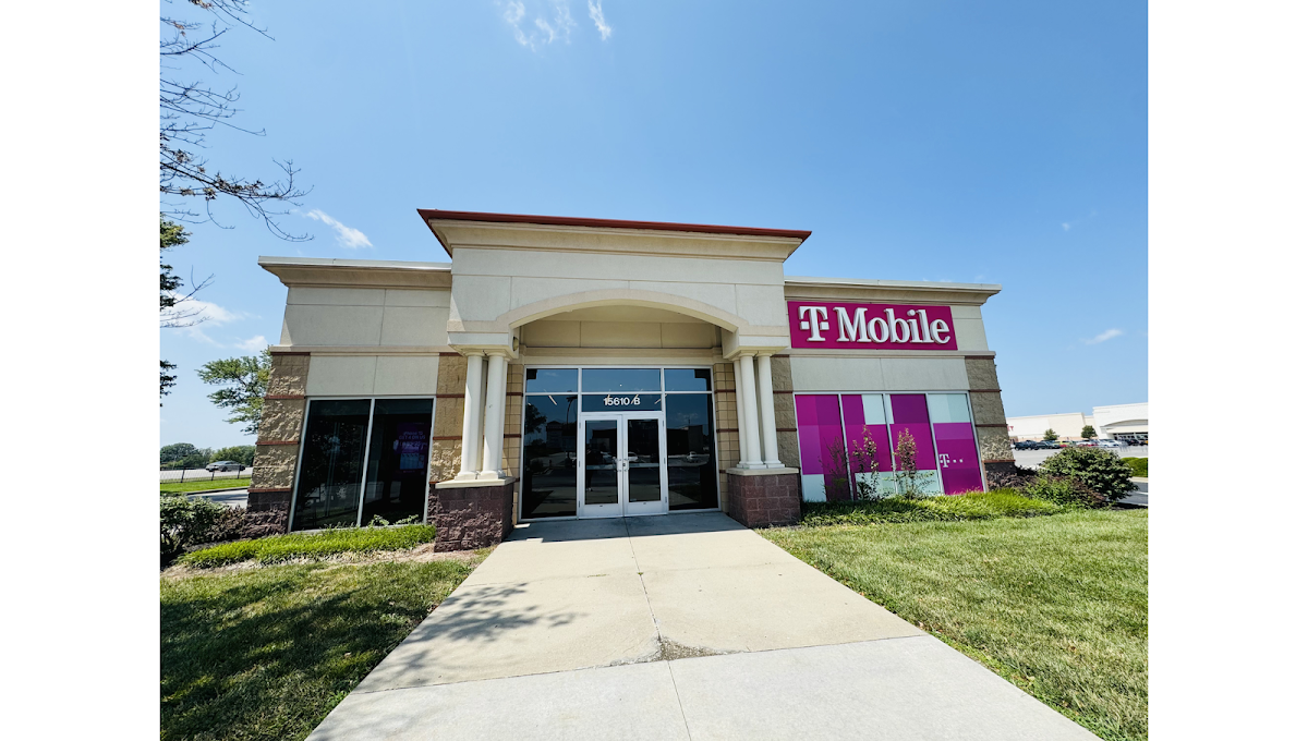 T-Mobile Experience Store
