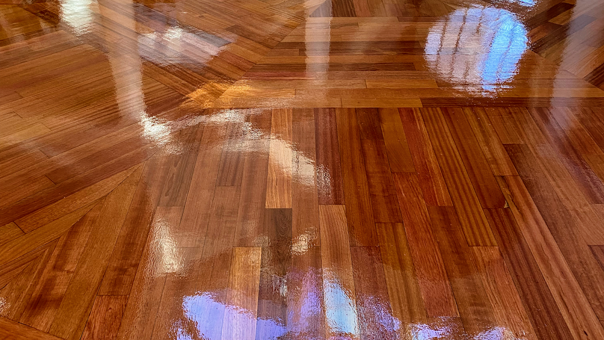 J&J Hardwood Floors