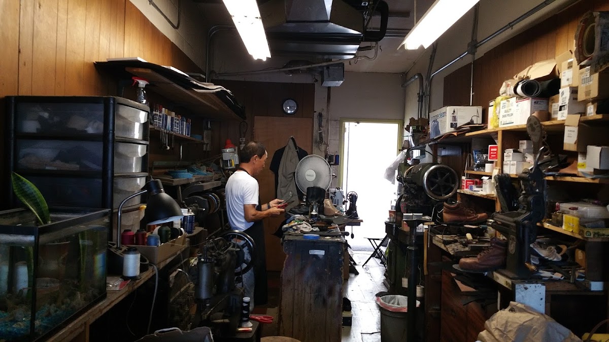 Kapalama Shoe Repair