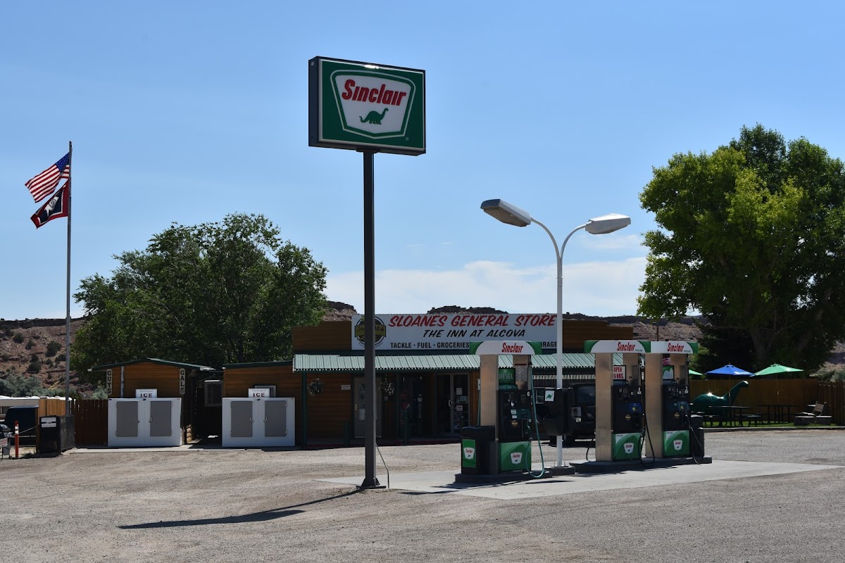 Sloanes General Store and the Inn at Alcova