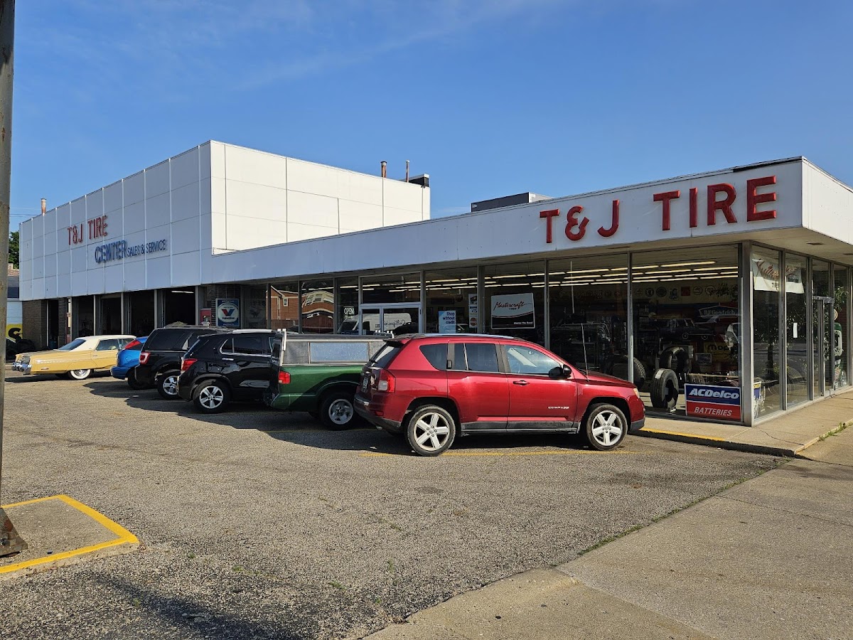 T&J Tire & Auto - a Main Street Auto shop Car Repair in Anderson, IN photo