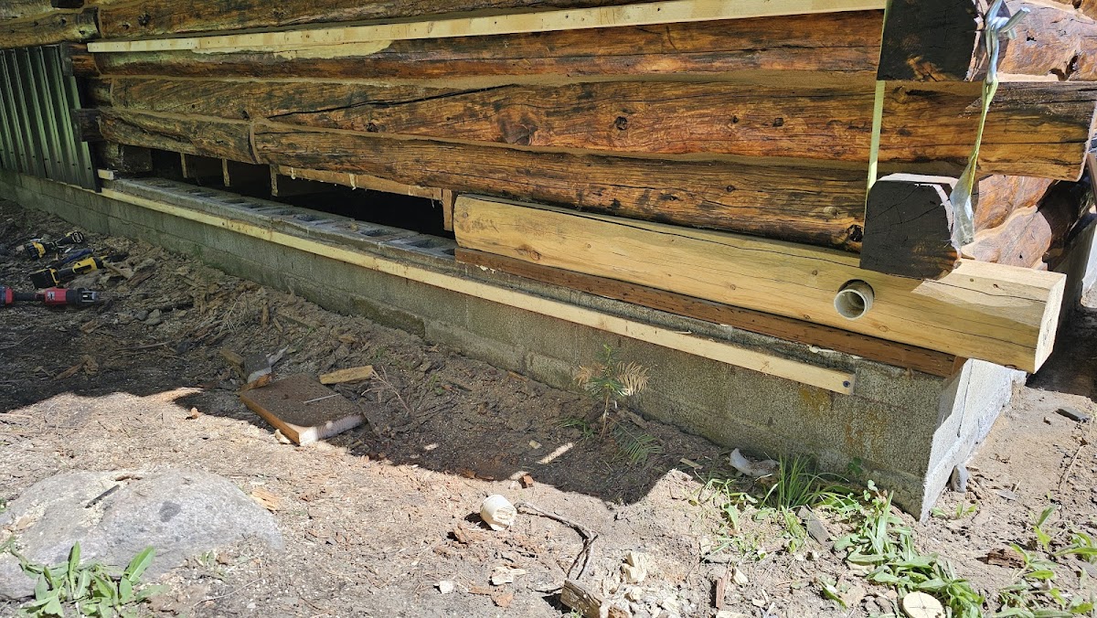 Hammer & Hinge Construction, LLC