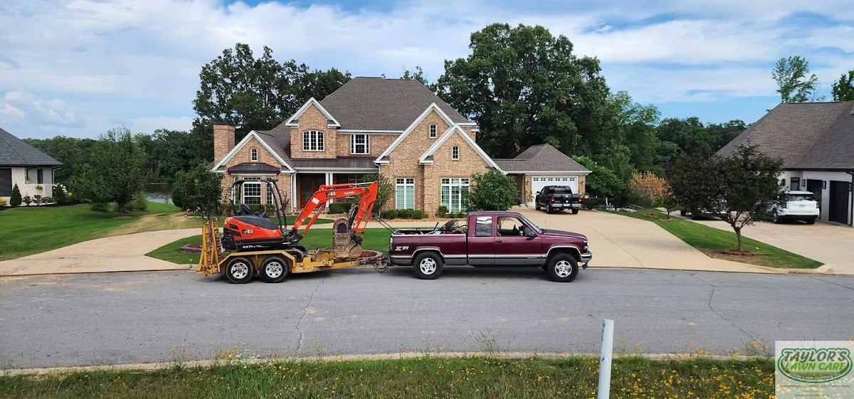 Taylor's Lawn Care & Landscaping