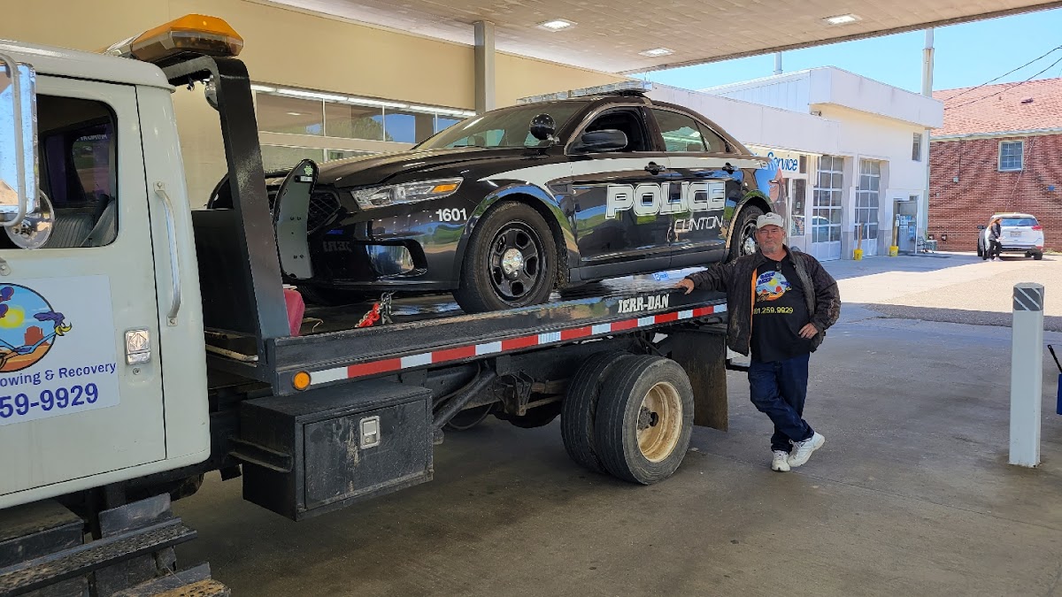 Roadrunner Towing and Recovery