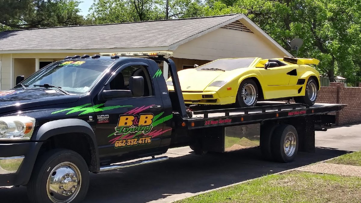Brown's B&B Towing - Roadside and Flatbed Service