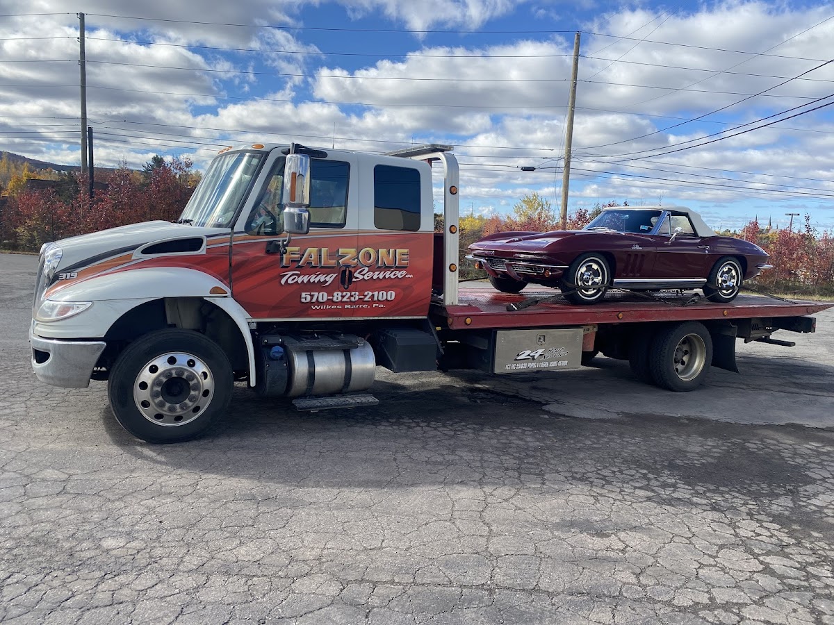 Falzone Towing Service - Cars, Heavy Duty and Semi Tow Trucks