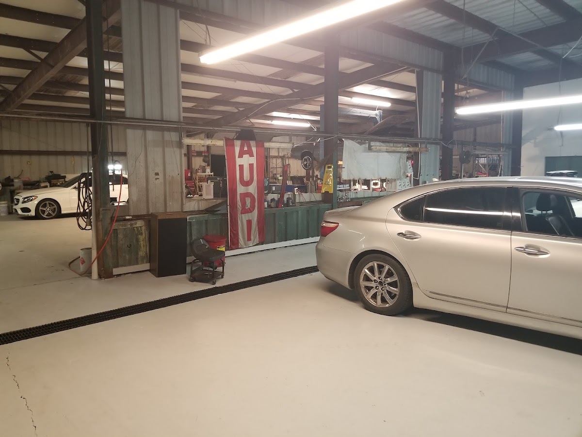 Moberly's Car Repair