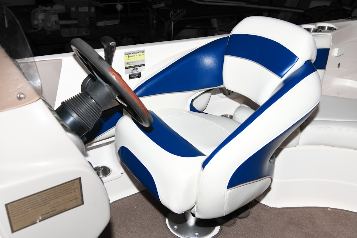 FULL UPHOLSTERY | Marine & Auto interiors