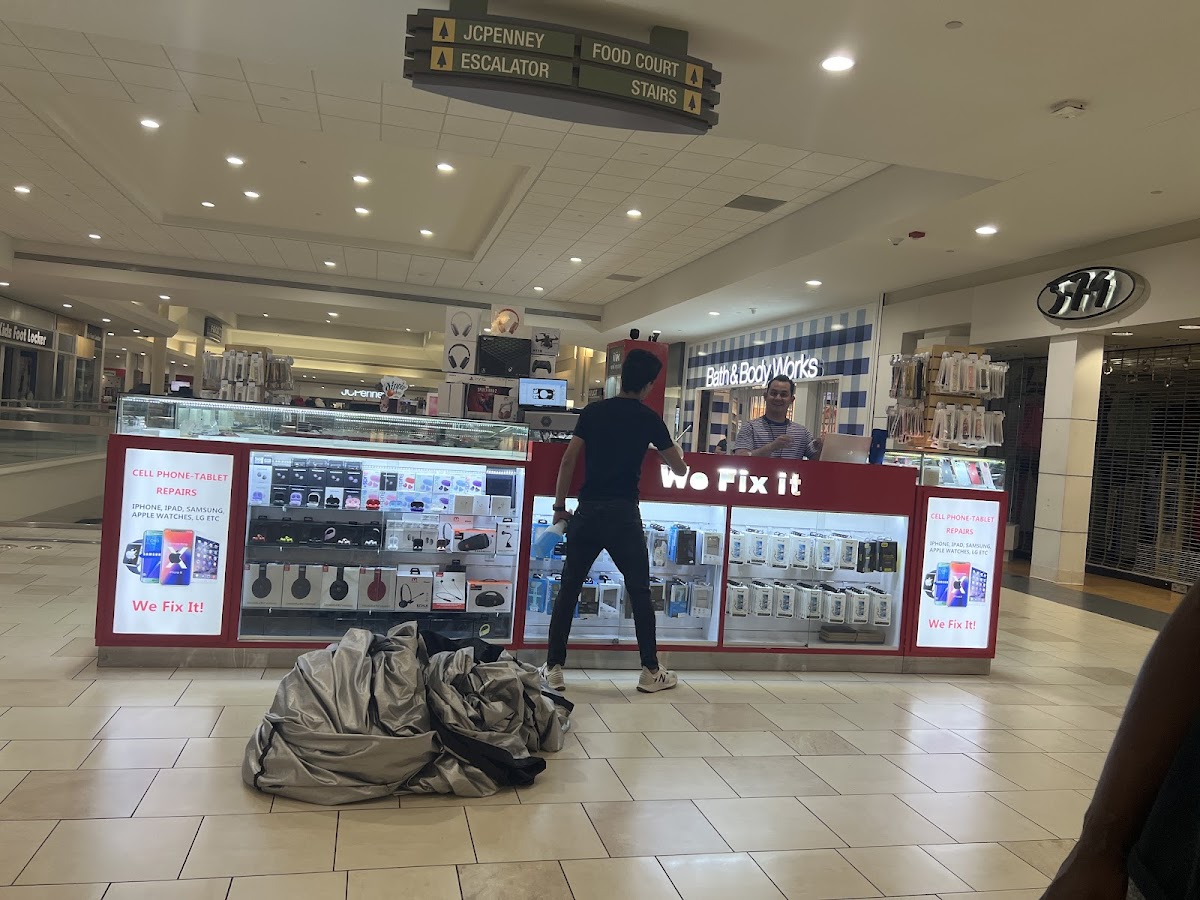 Ifixit Repair Center - Aurora Mall