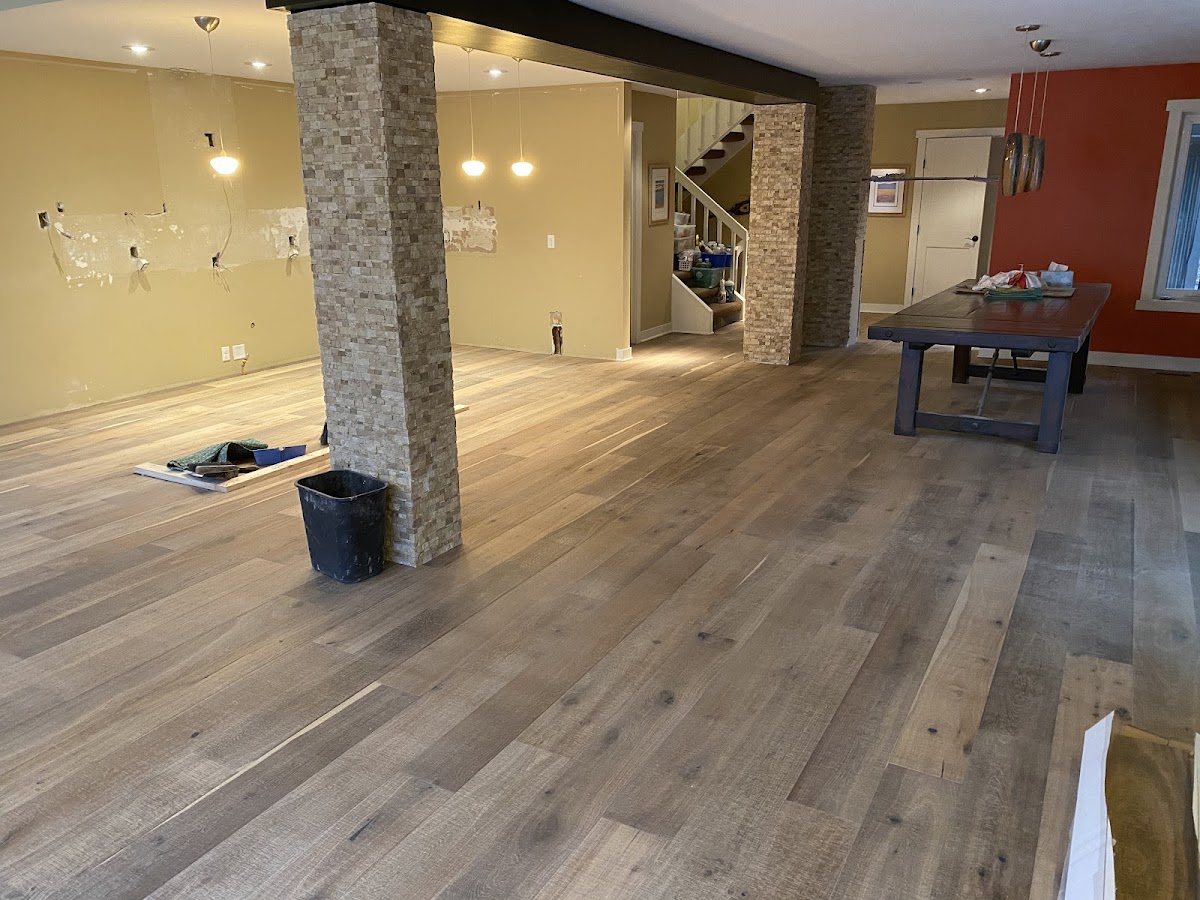 Midwest Flooring LLC