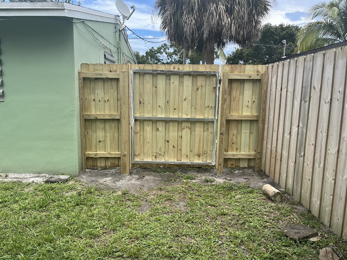 Budget Fence and Gate Systems