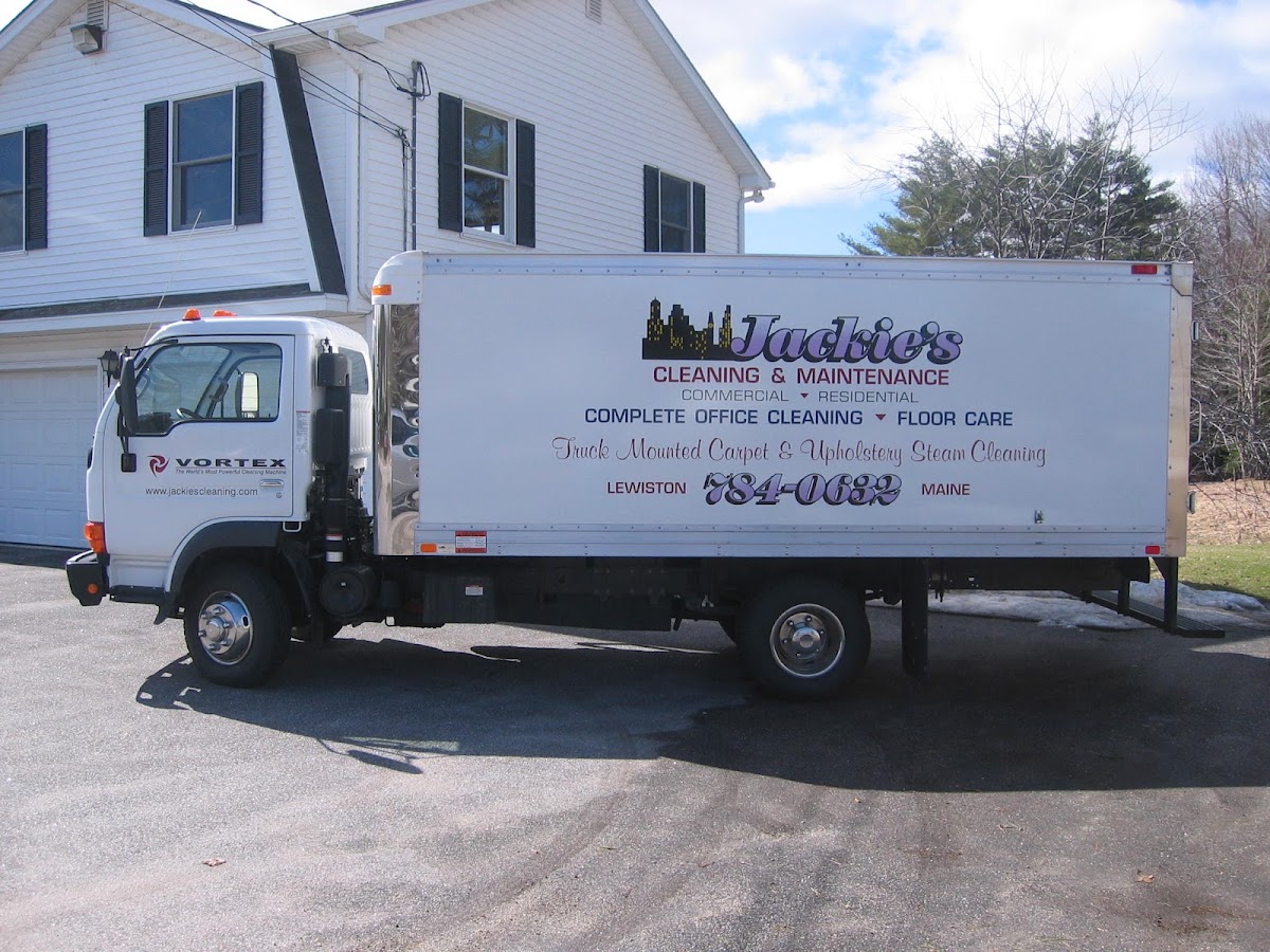 Jackies Cleaning & Maintenance