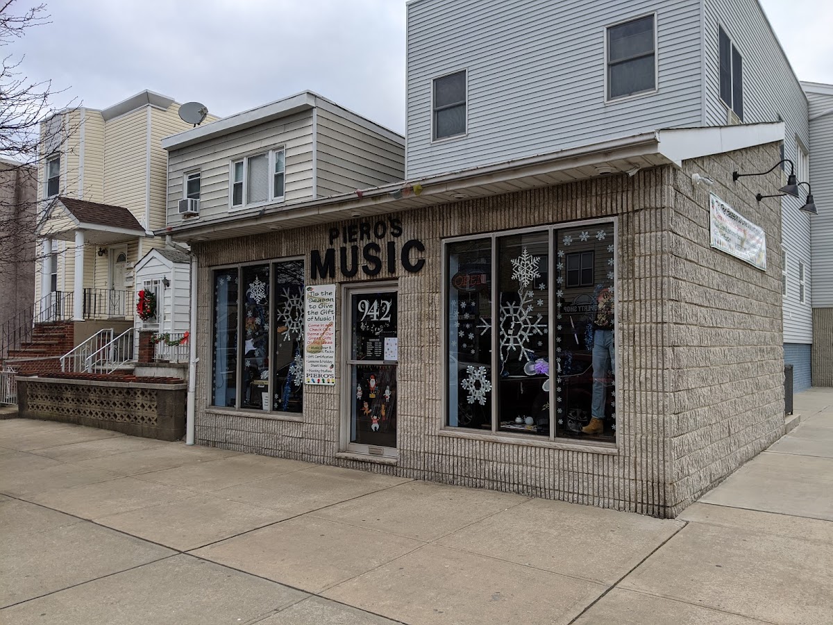 Piero's Music - Piero's Music iPhone Battery Replacement in Bayonne, NJ photo