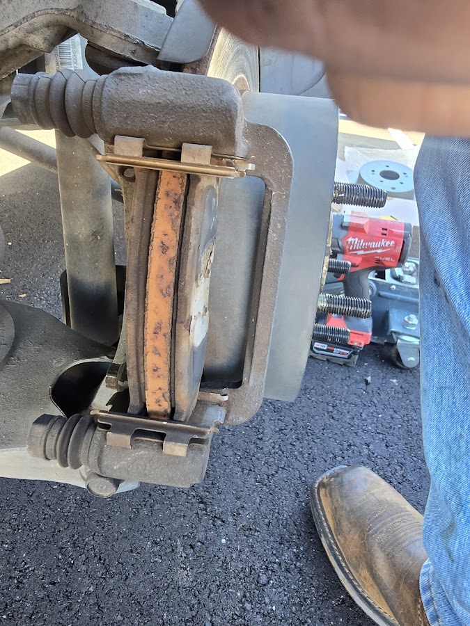 Barner's Crimson Roadside Repair & Recovery INC - Barner's Crimson Roadside Repair & Recovery INC Tire Repair in Tuscaloosa, AL photo