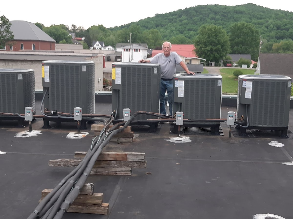 Ross & Williamson Inc