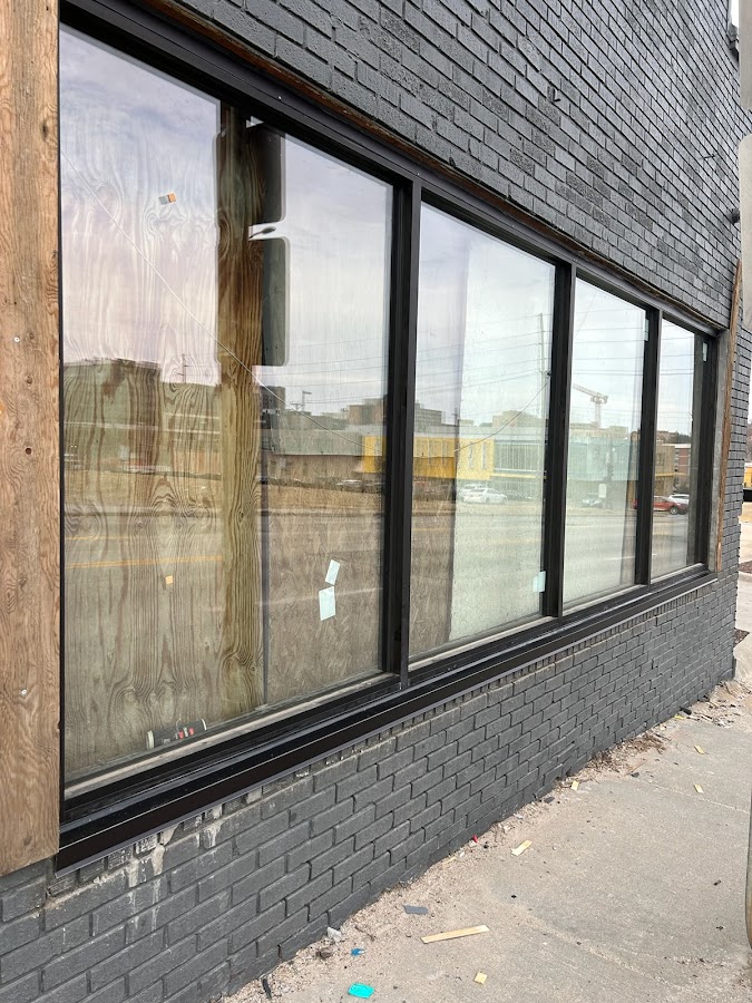 Papillion Glass & Door