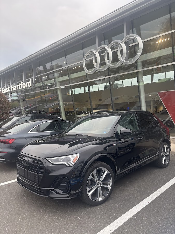 Hoffman Audi of East Hartford Service Center