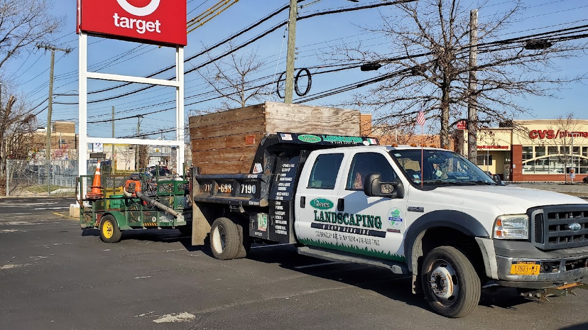 Steve's Landscaping & Lawncare Inc.