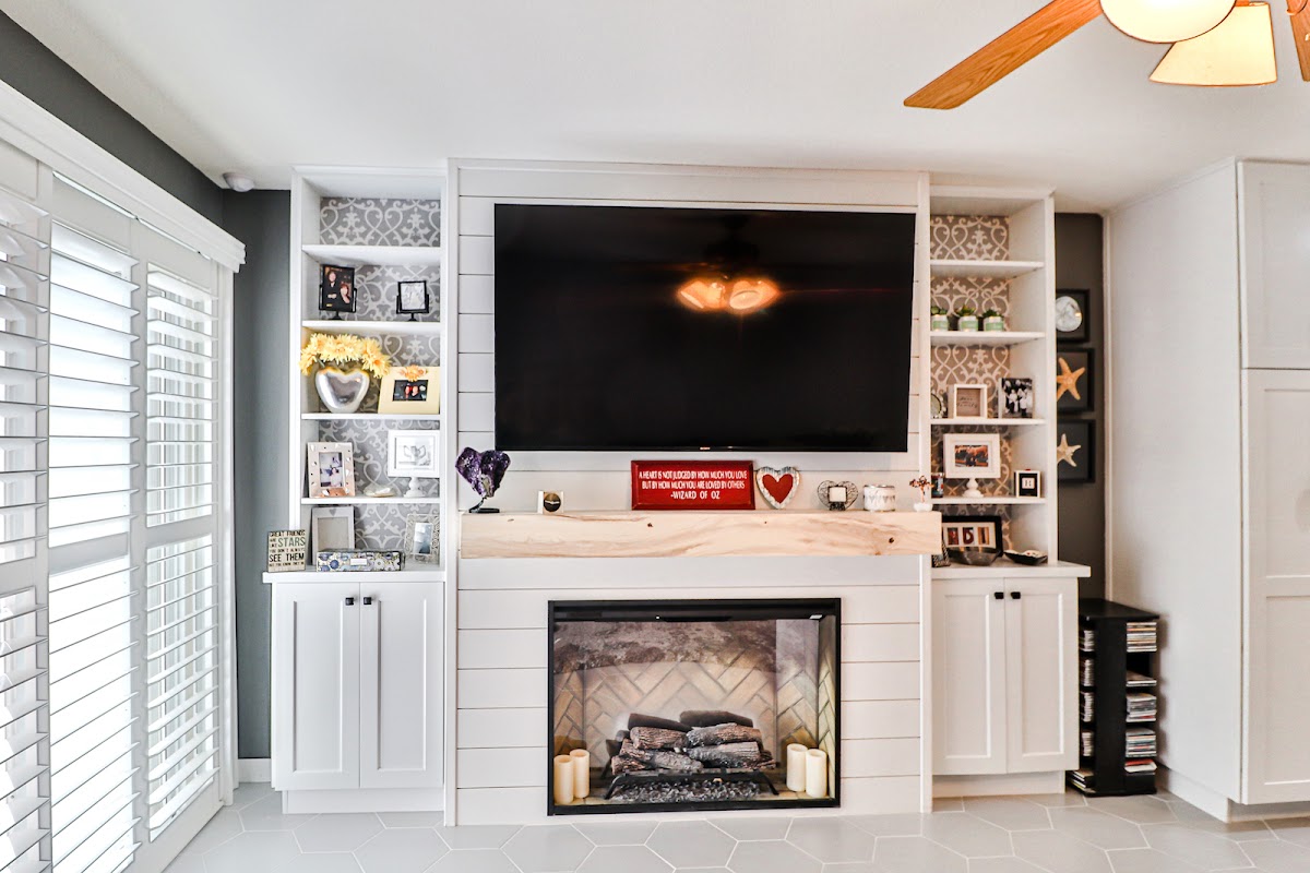 West Coast Cabinets & Countertops