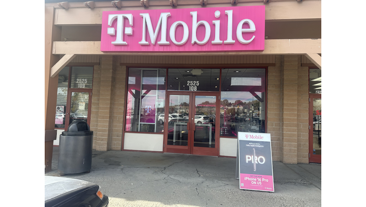 T-Mobile Authorized Retailer