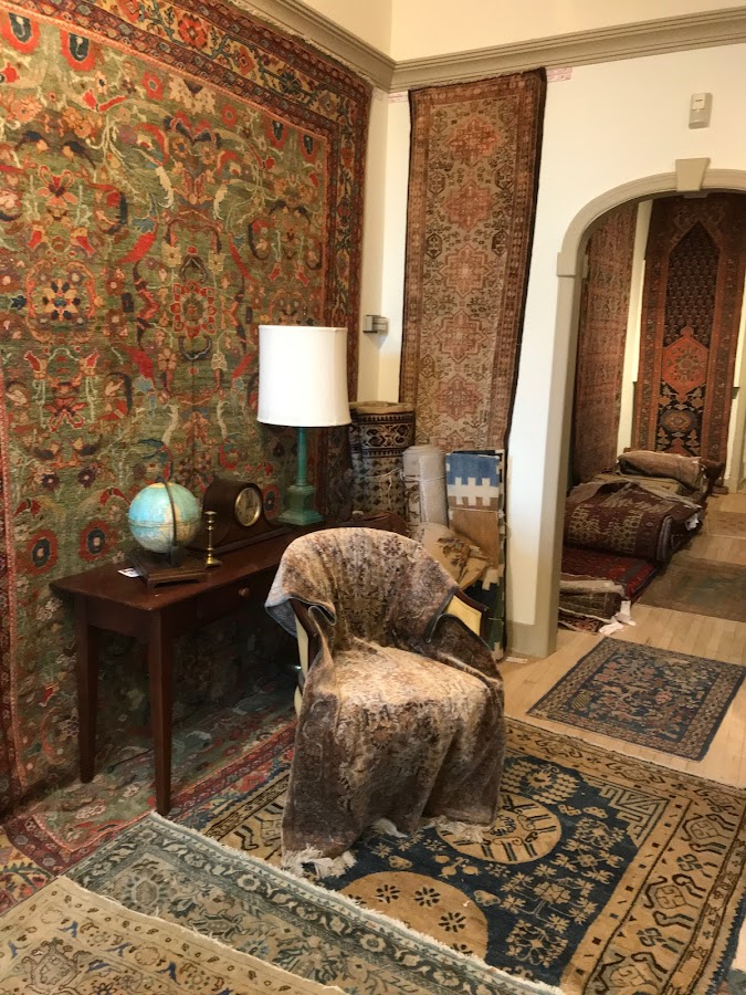 Shiraz Antique Carpets