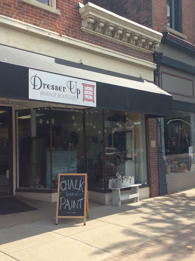Dresser Up Vintage Boutique