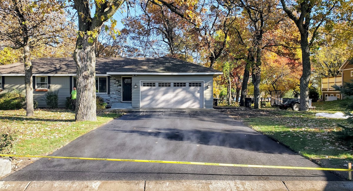 Lakes Area Asphalt Services LLC