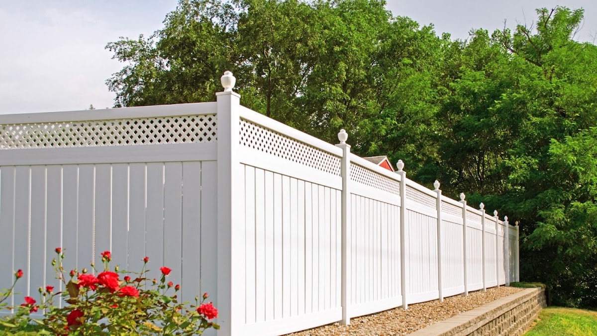 Four Corners Fence and Patio