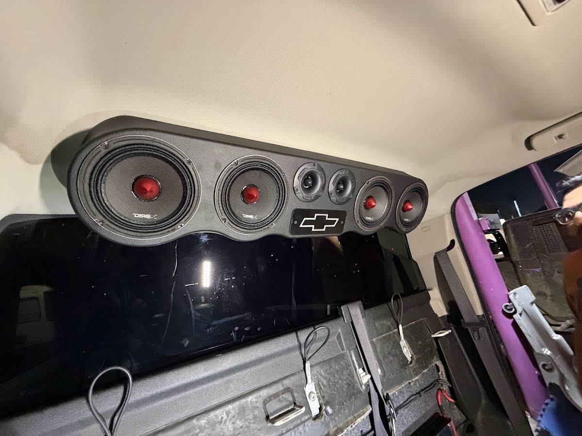 Jr car audio