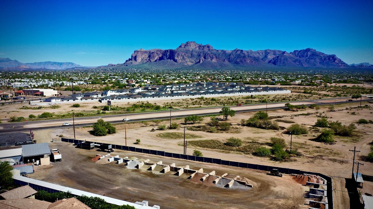 Rockstar Landscape Materials LLC