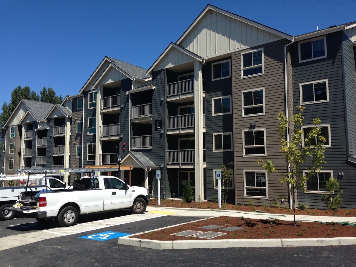 2FL Windows & Siding