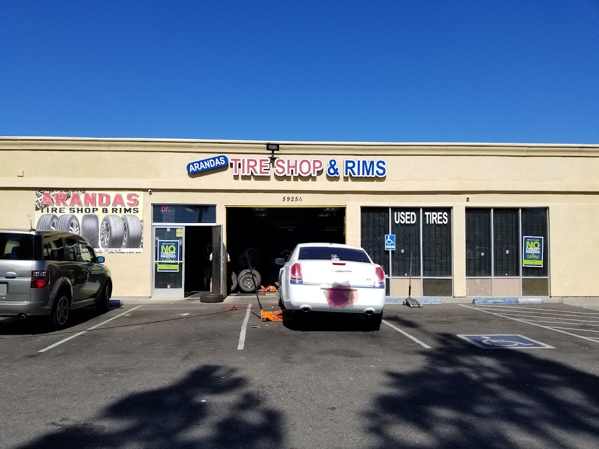 Arandas Tire Shop