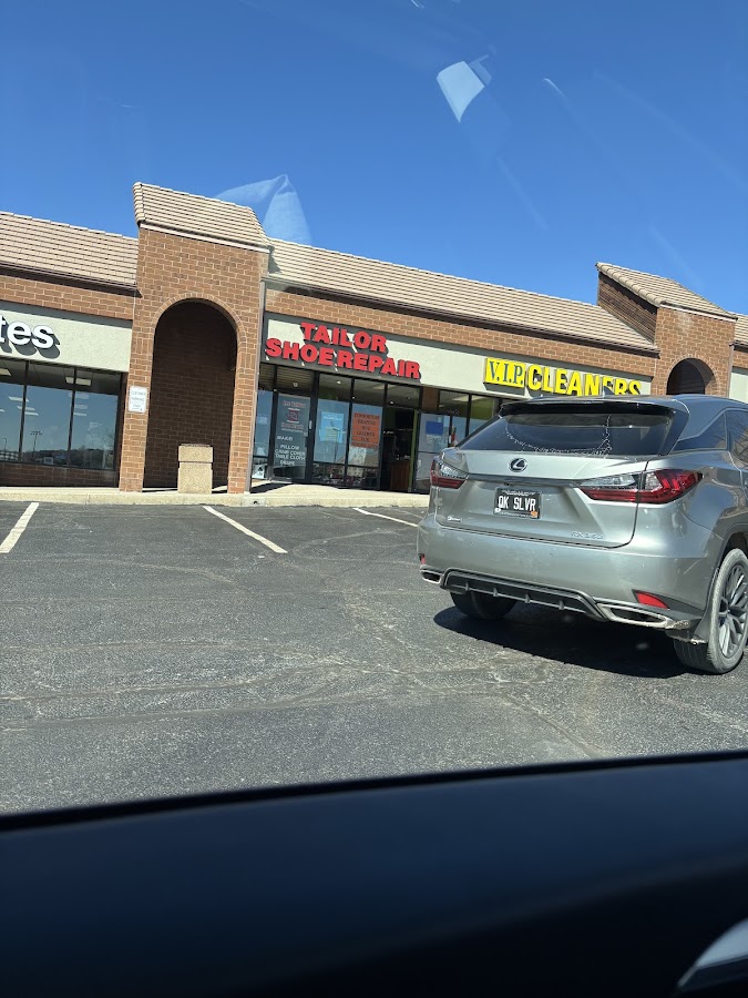 Lee Tailor & Shoe Repair Shoe Repair in Parker, CO photo